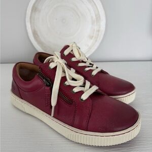 Born Paloma Leather Sneakers with Cream Laces